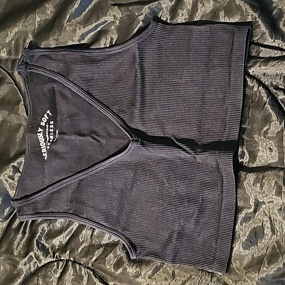 Tank top bundle💌 - Picture 3 of 7